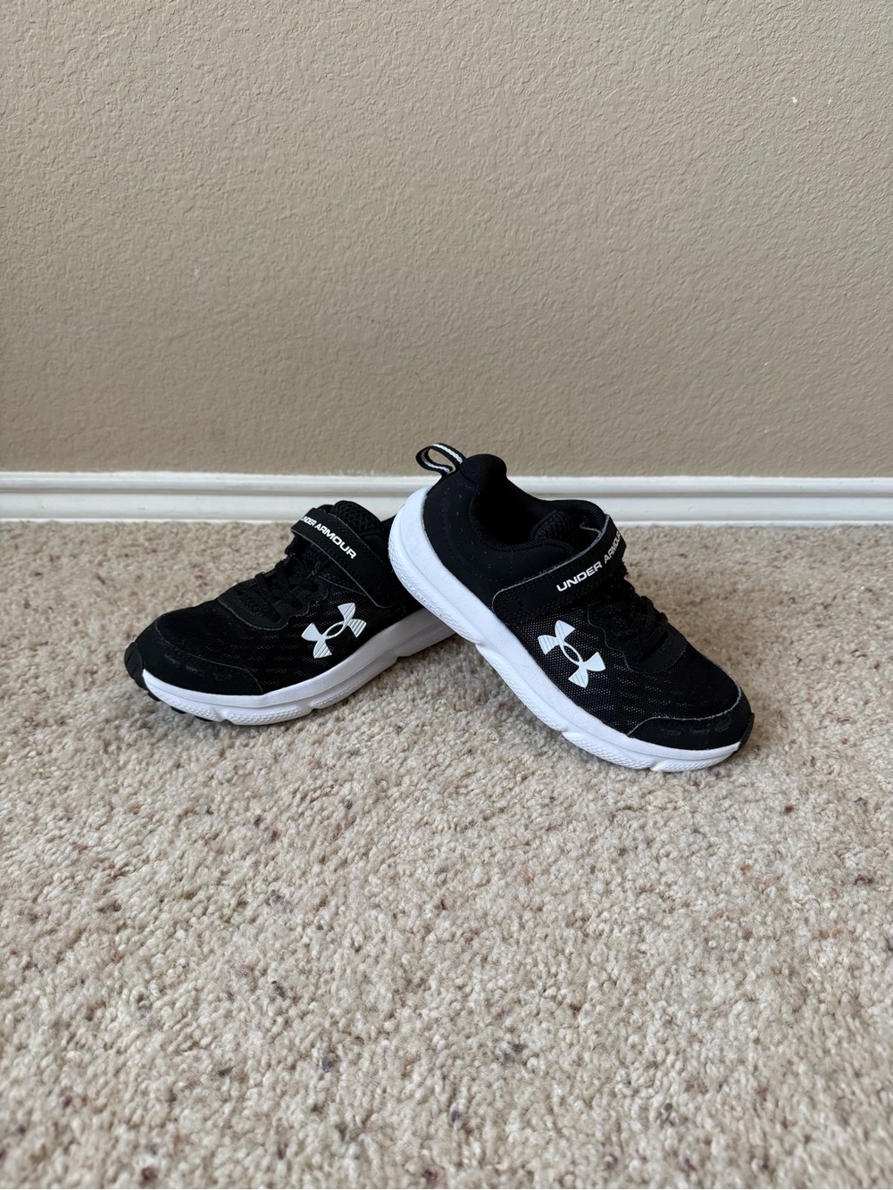 Under Armour Black and White Kids' Athletic Sneakers with Hook-and-Loop Strap